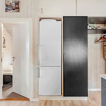6 Person Holiday Home In אוטרופ מראה חיצוני תמונה
