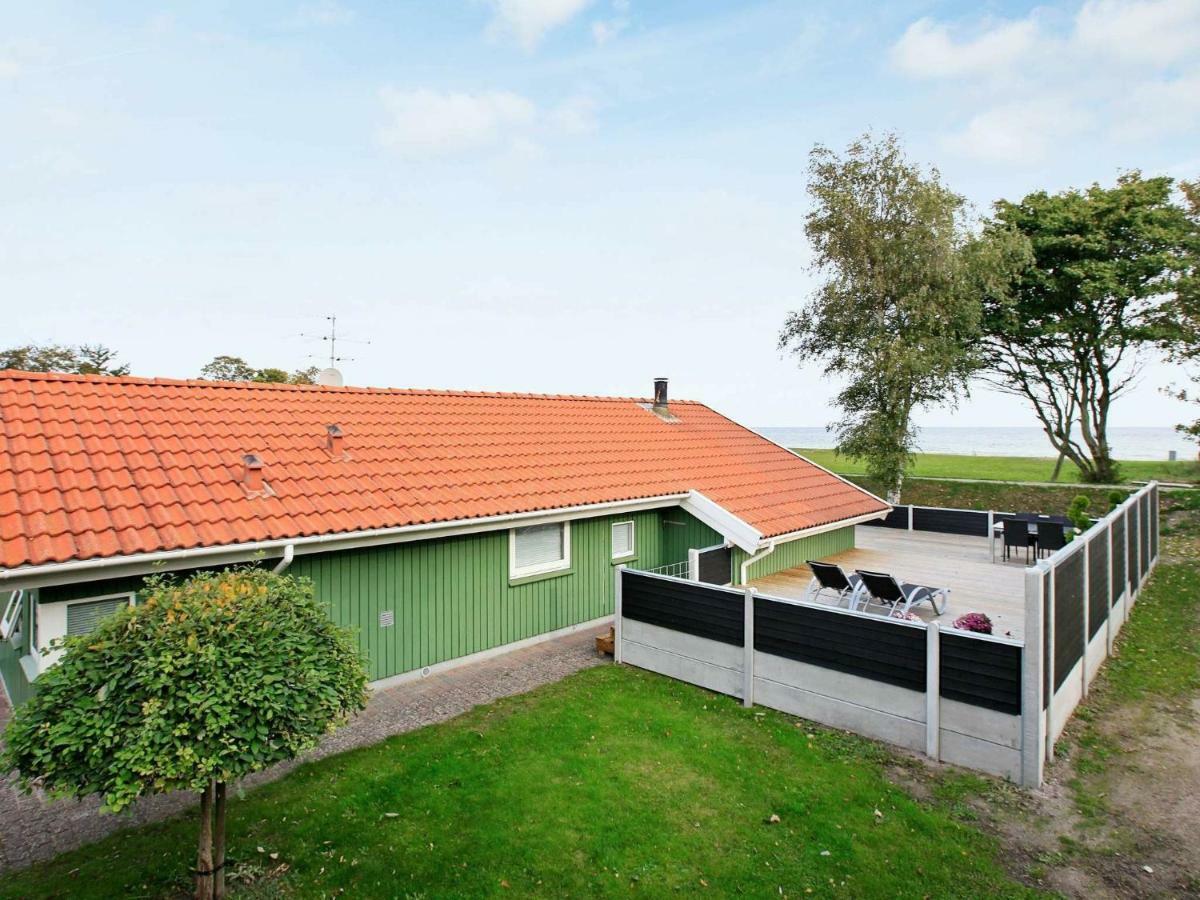 6 Person Holiday Home In אוטרופ מראה חיצוני תמונה