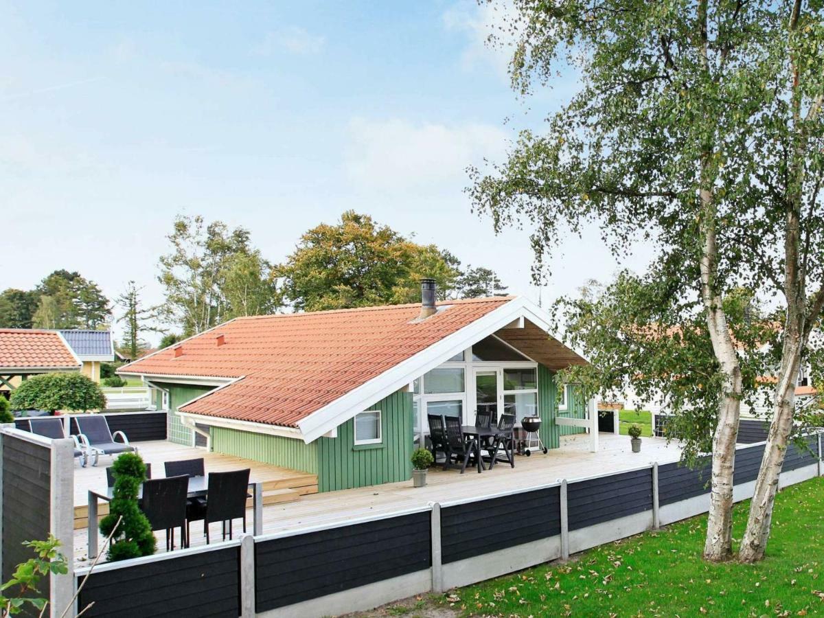 6 Person Holiday Home In אוטרופ מראה חיצוני תמונה